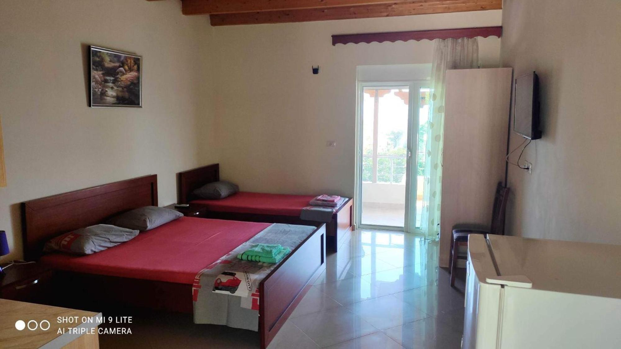 Vasil Rooms Lukovë Екстериор снимка