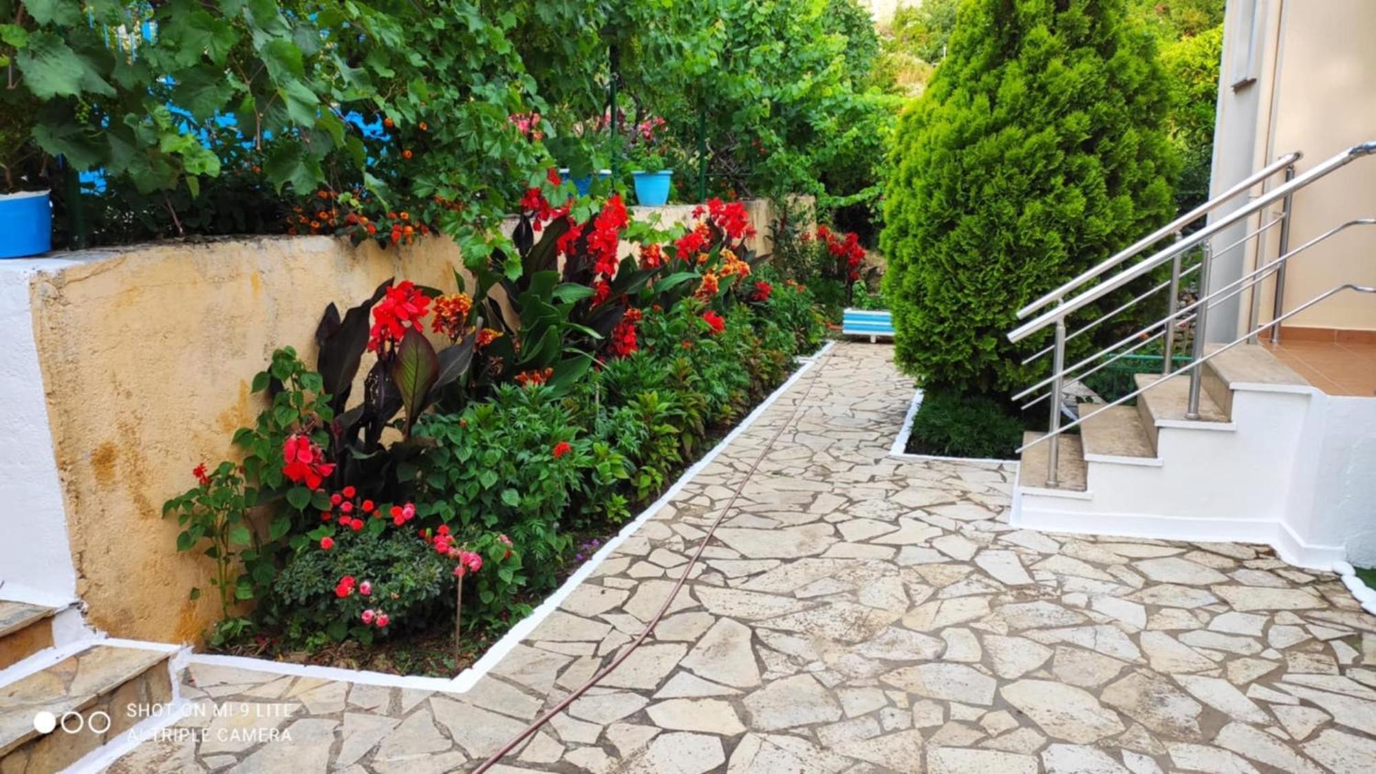 Vasil Rooms Lukovë Екстериор снимка